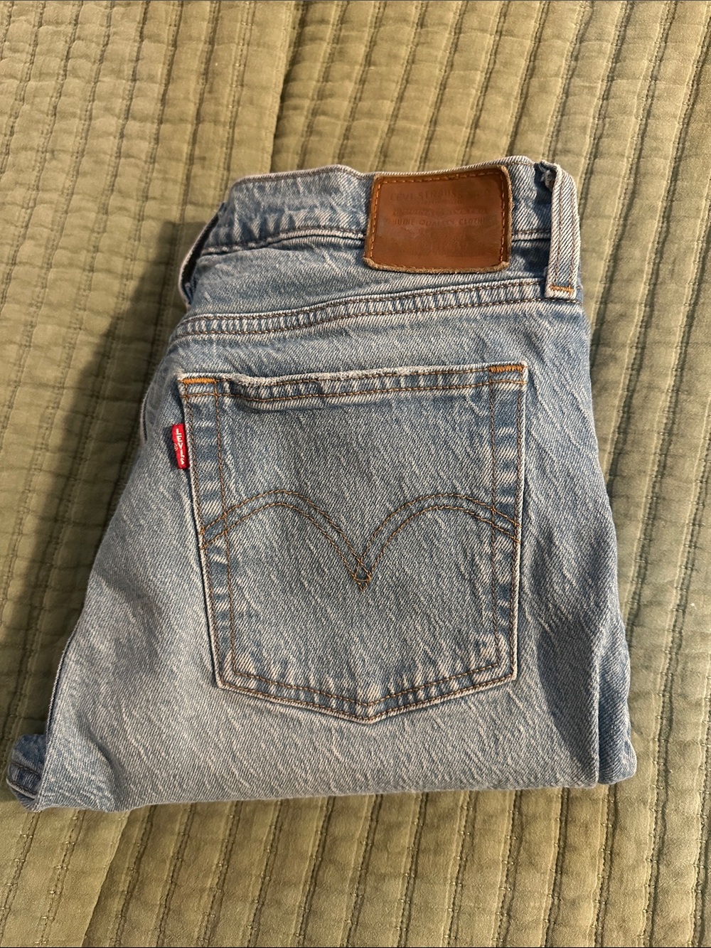 wedgie straight levi's ripped jeans